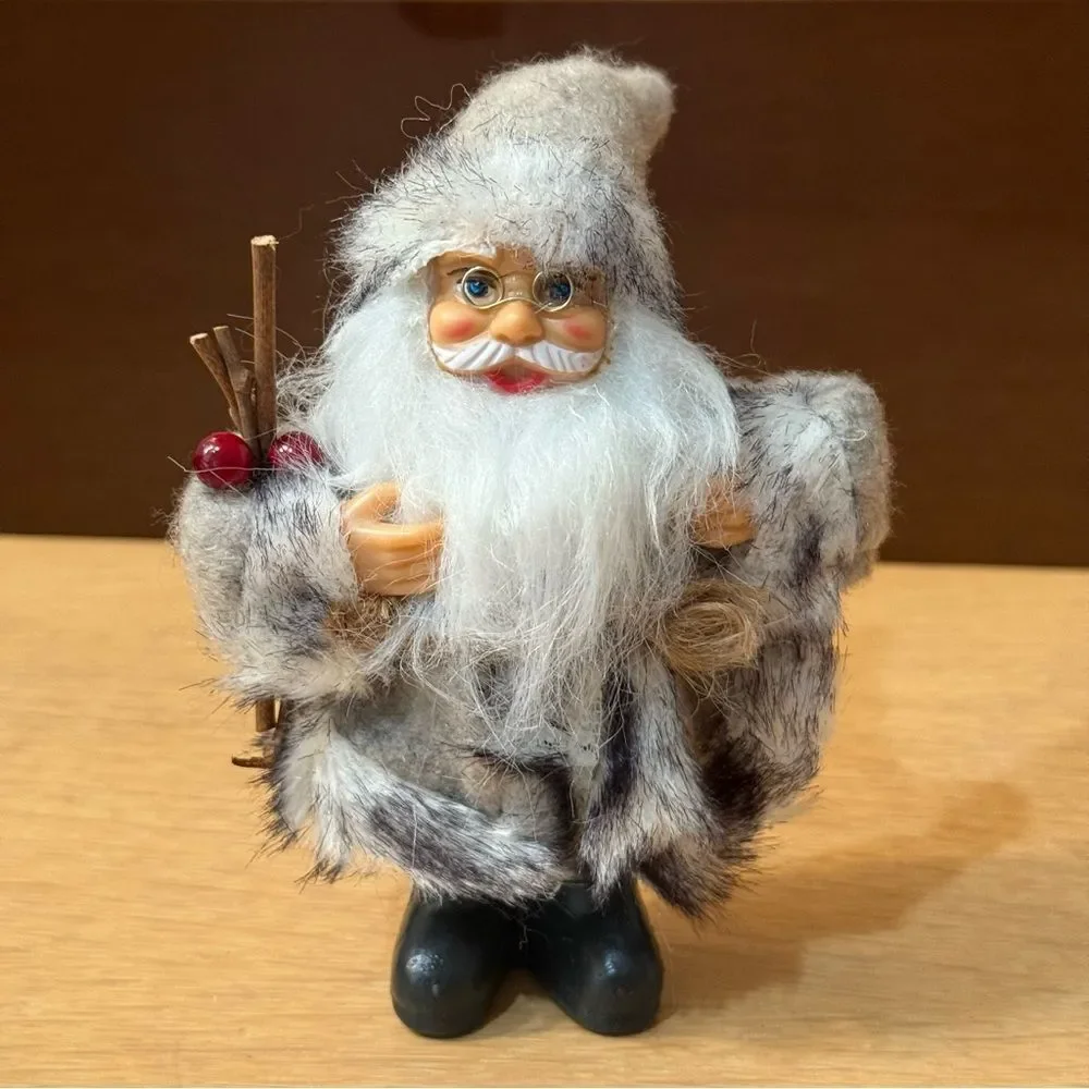 Vintage Old World Country Santa Figurine